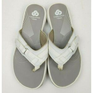 Clarks Cloud Steppers Gray Sandals Flip Flops Adjustable Strap Women's Size 6 M
